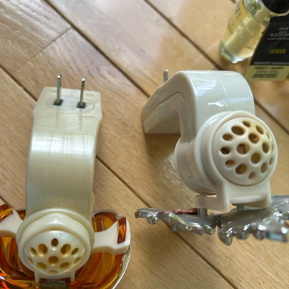 Awesome Autumn 🍂 Bath & Body Works Autumn wallflowers, candles and plug-ins - Picture 3 of 11